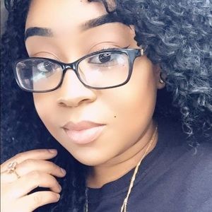 Meet your Posher, Latifah